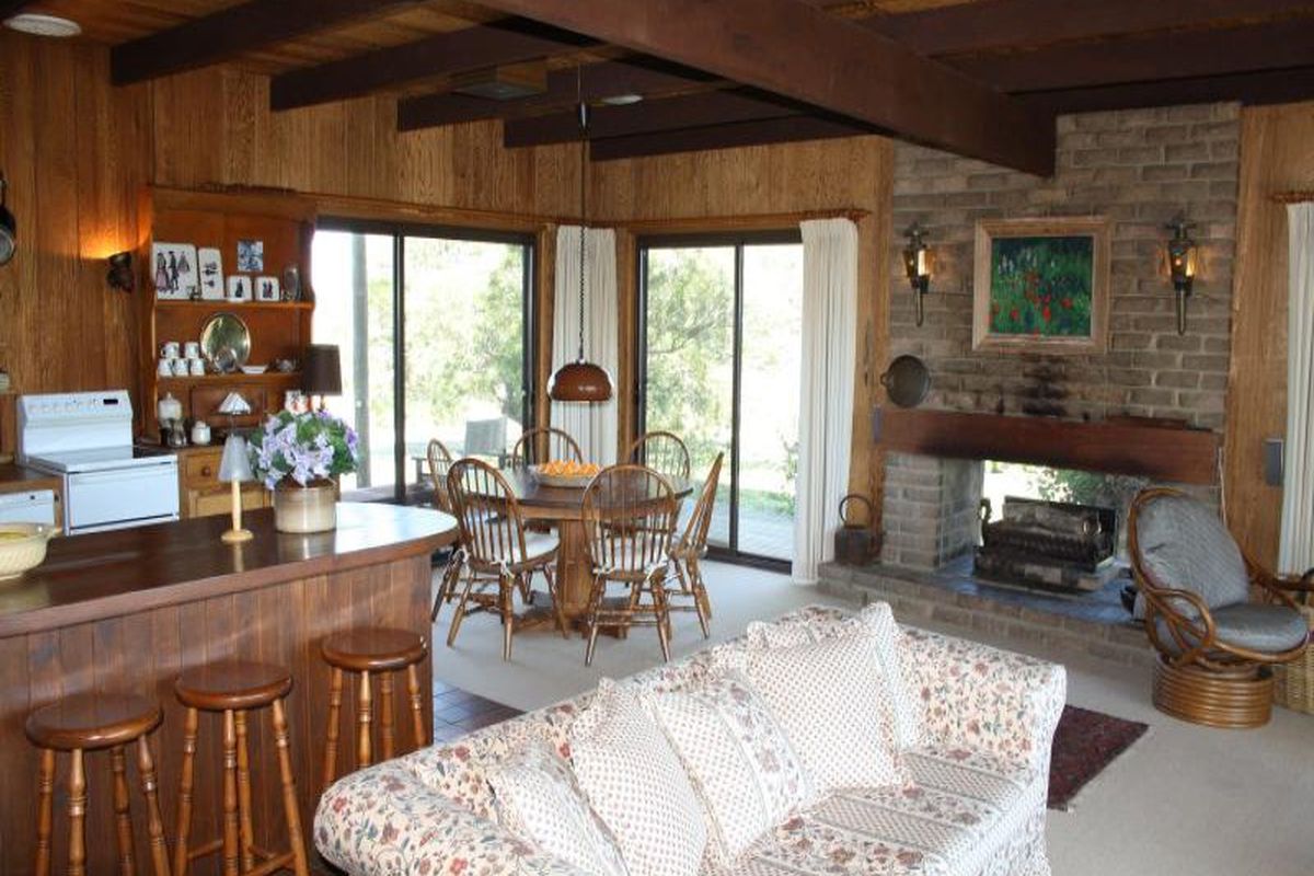 305 Ford Drive, Mansfield