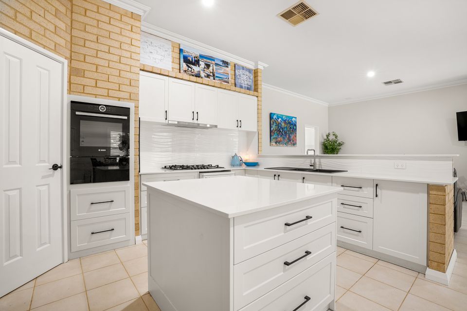 27 OAK WAY, Baldivis