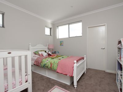 6 Barrow Crescent, North Coogee