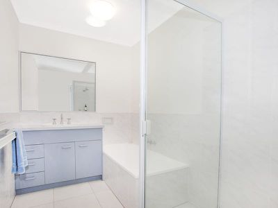 9 / 24 Tarcoola Avenue, Mooloolaba
