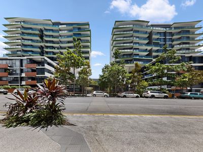 2003 / 9 Edmondstone Street, South Brisbane