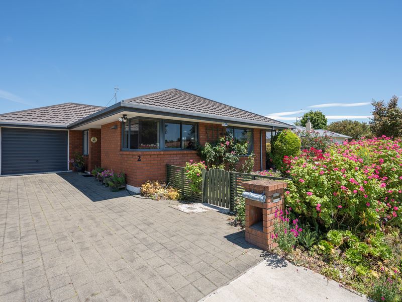 2 Maitland Avenue, Stoke