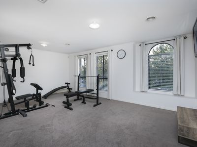 11 Cobblestone Drive, Attwood