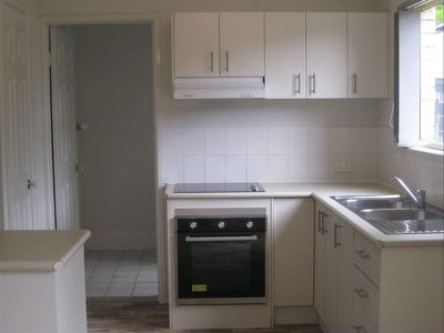 15 / 7 Oricon Crt, Springwood