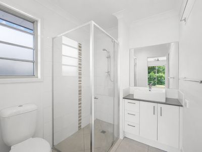 7 Ron Grant Lane, Caboolture South
