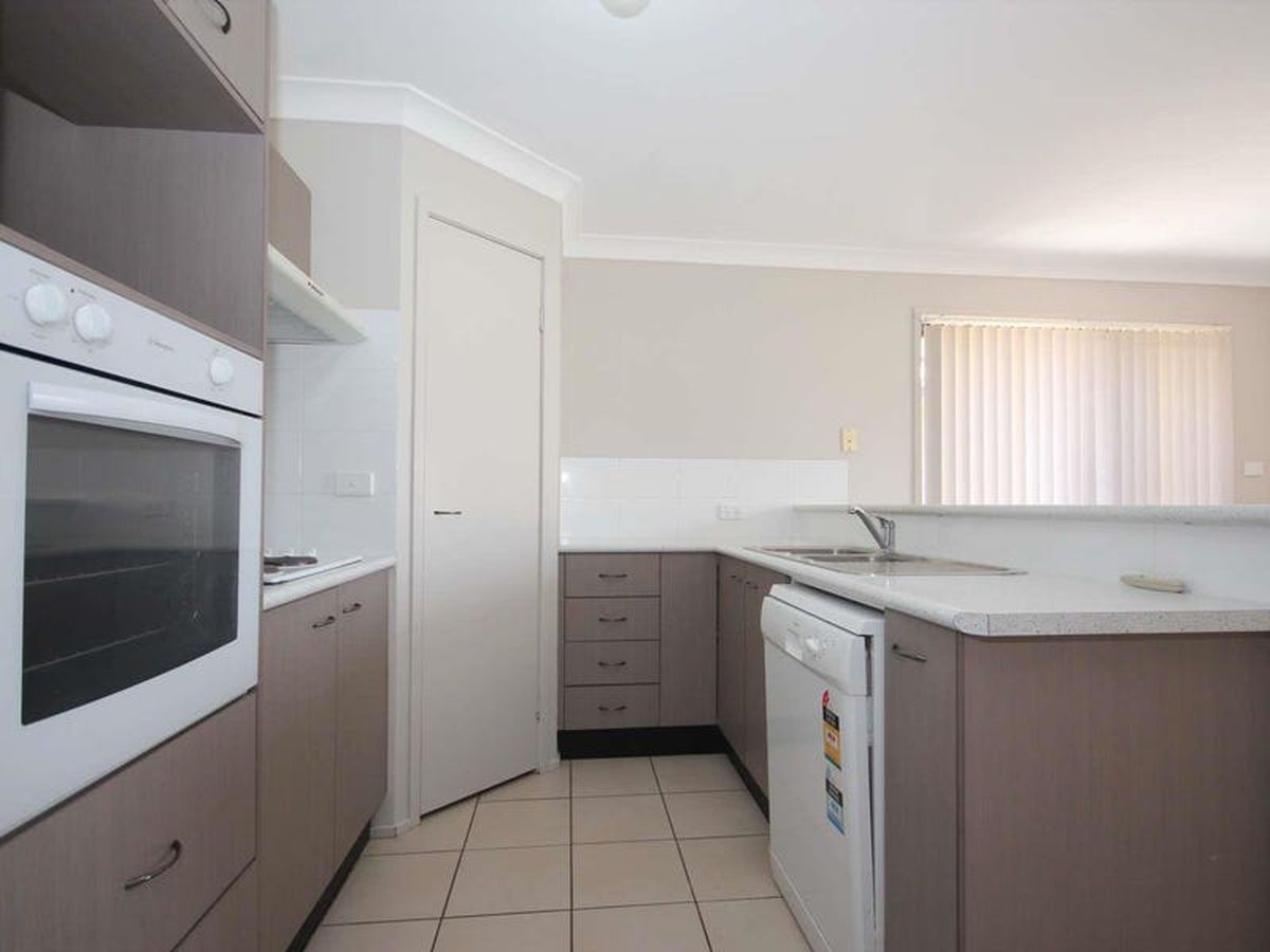 96 Pershing Place, Tanilba Bay, Tanilba Bay - Thumbnail 2