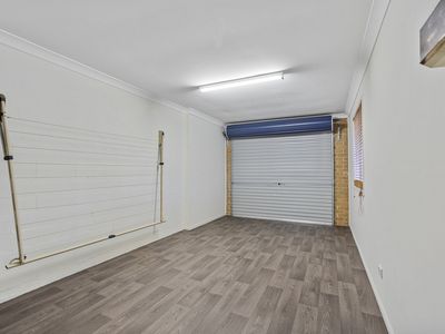 1 / 3 BRONBERG COURT, Southport