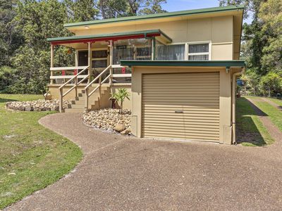 8 Lake Conjola Entrance Road, Lake Conjola