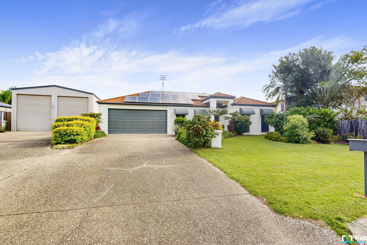 4 Feathertail Court, Tewantin