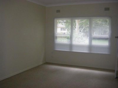 2 / 1 Buckle Crescent, West Wollongong