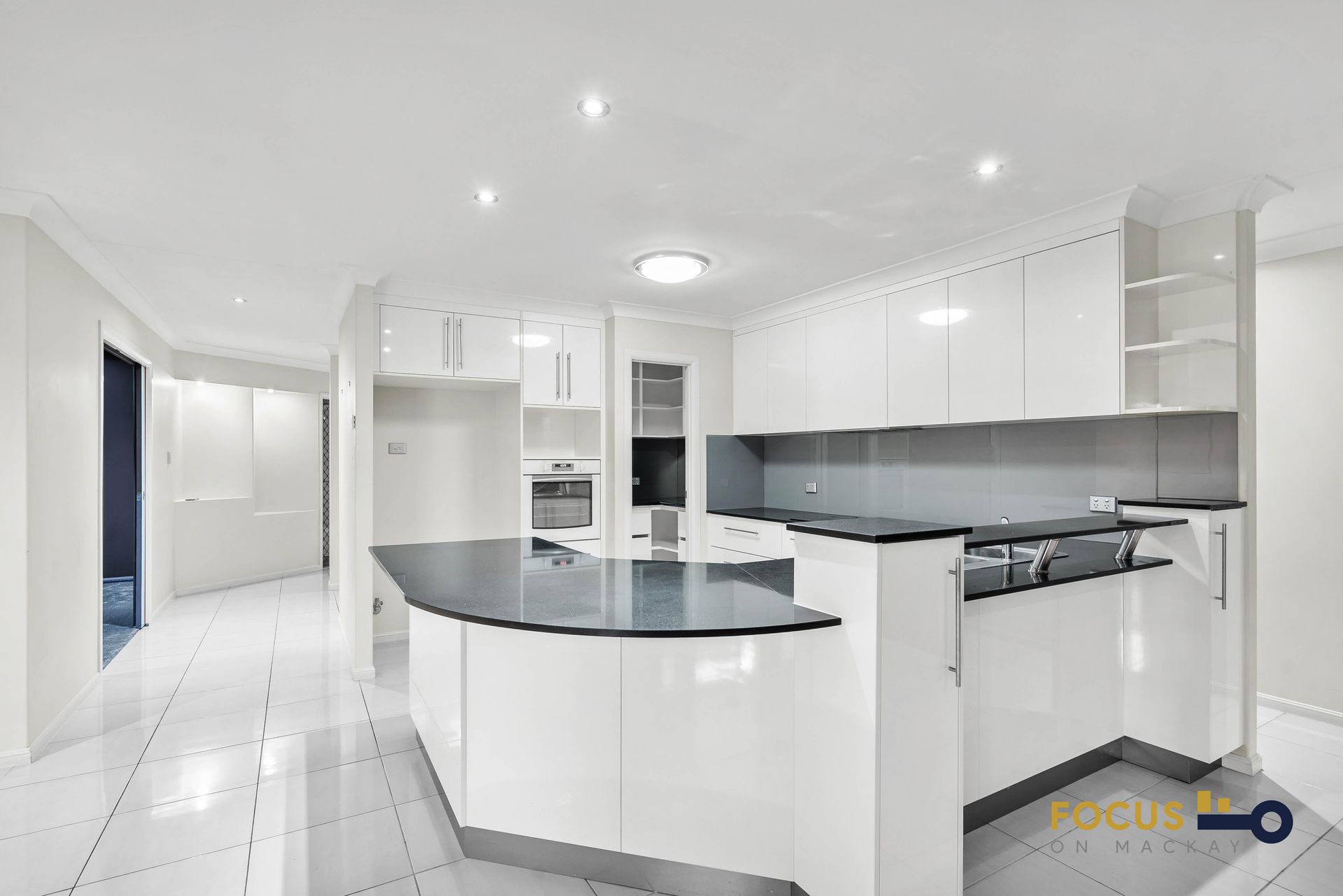 6 Chantilly Court, Glenella