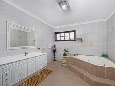 76 Rosebery Road, Guildford