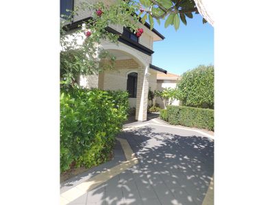 65 Amberley Way, Pearsall