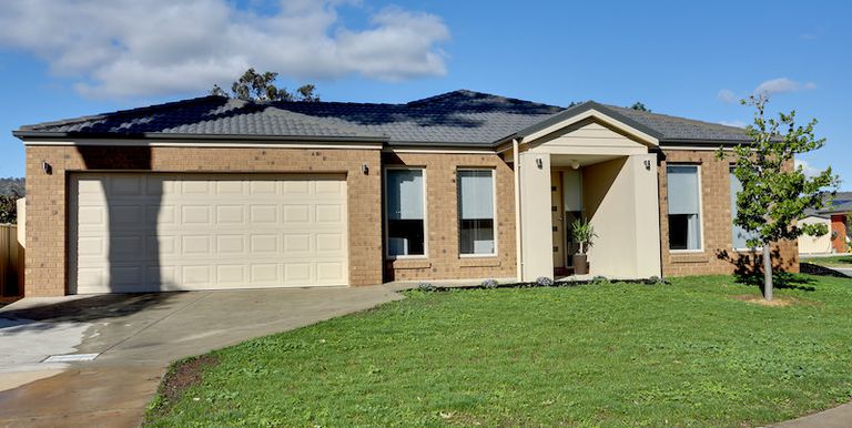 41 Weir Street , Euroa