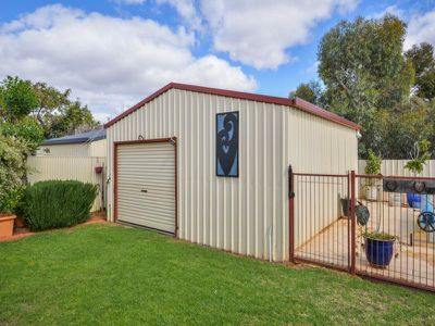 15 Vitali Crescent, Somerville