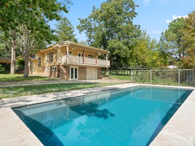 2335 Silverdale Road, Silverdale