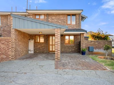 9 / 16 ARCADIA DRIVE, Shoalwater