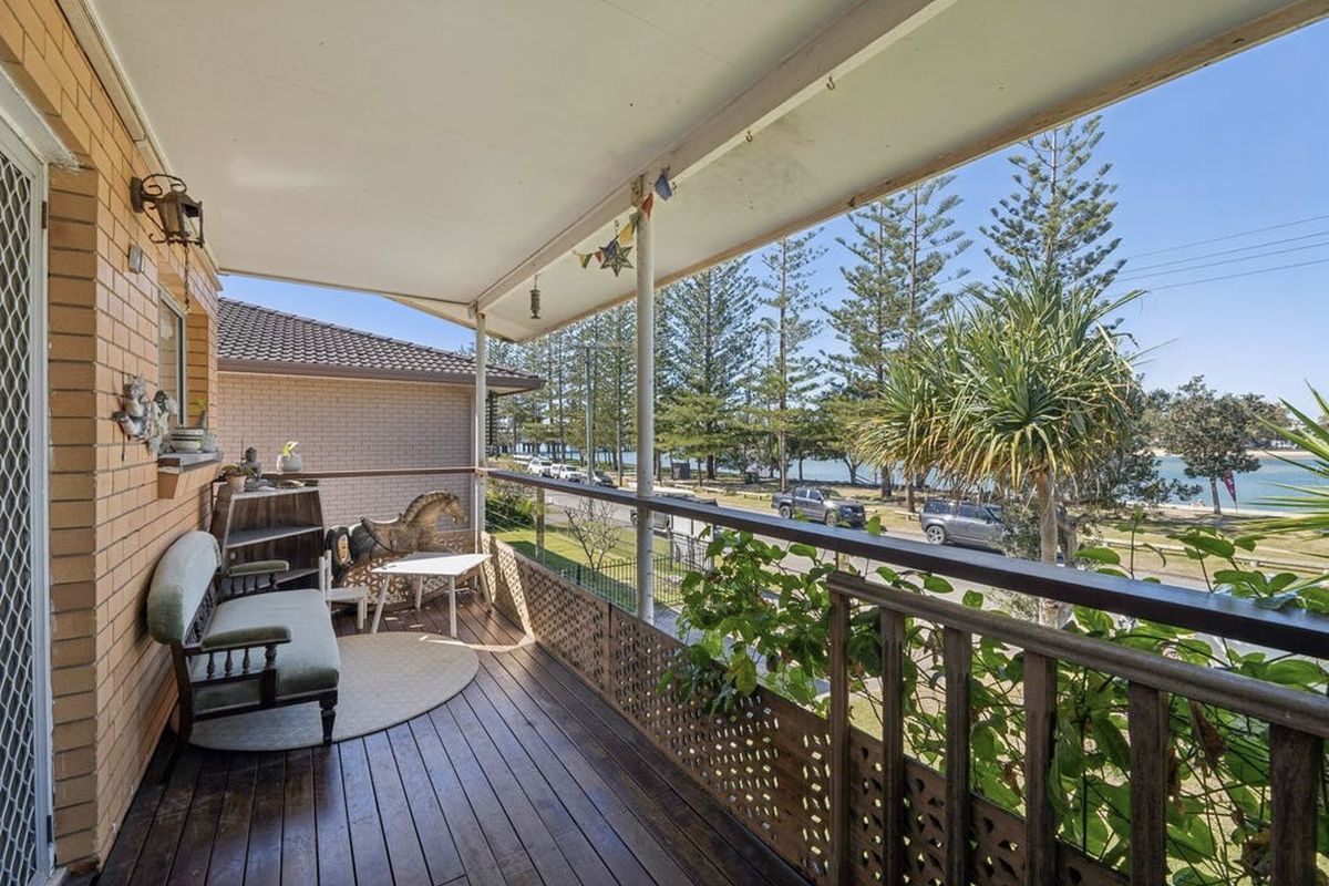 4 / 21 Awoonga Avenue, Burleigh Heads
