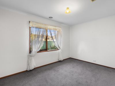 5 Priestley Crescent, Seymour