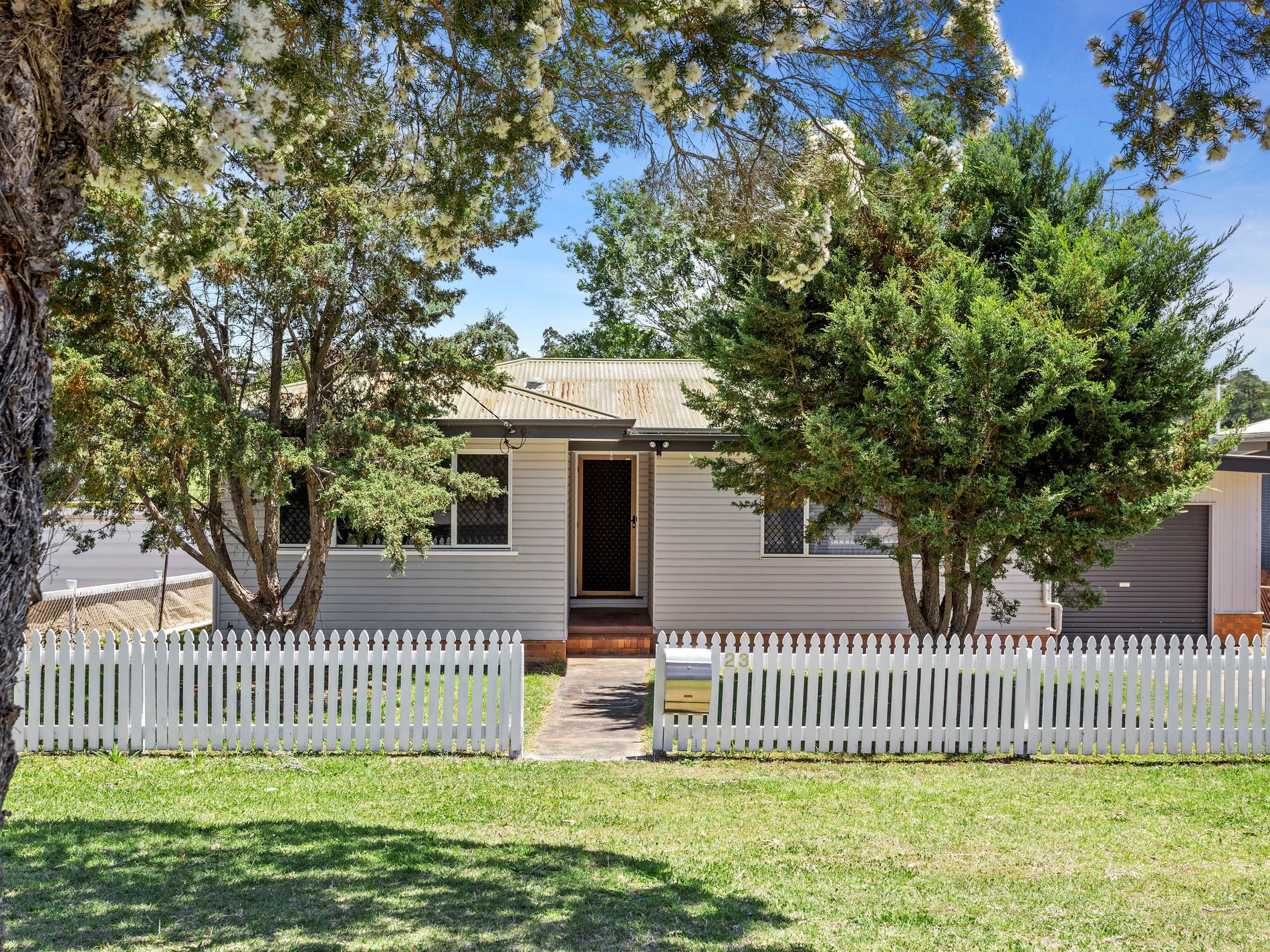 23 Teesdale Avenue, Newtown Hot Property