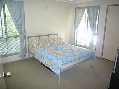 7 Pyeworth Place, Rochedale South