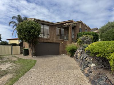 4 Seaview Place, Tura Beach