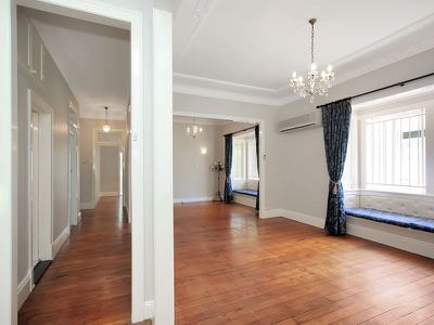 5 Glebe Road, Newtown
