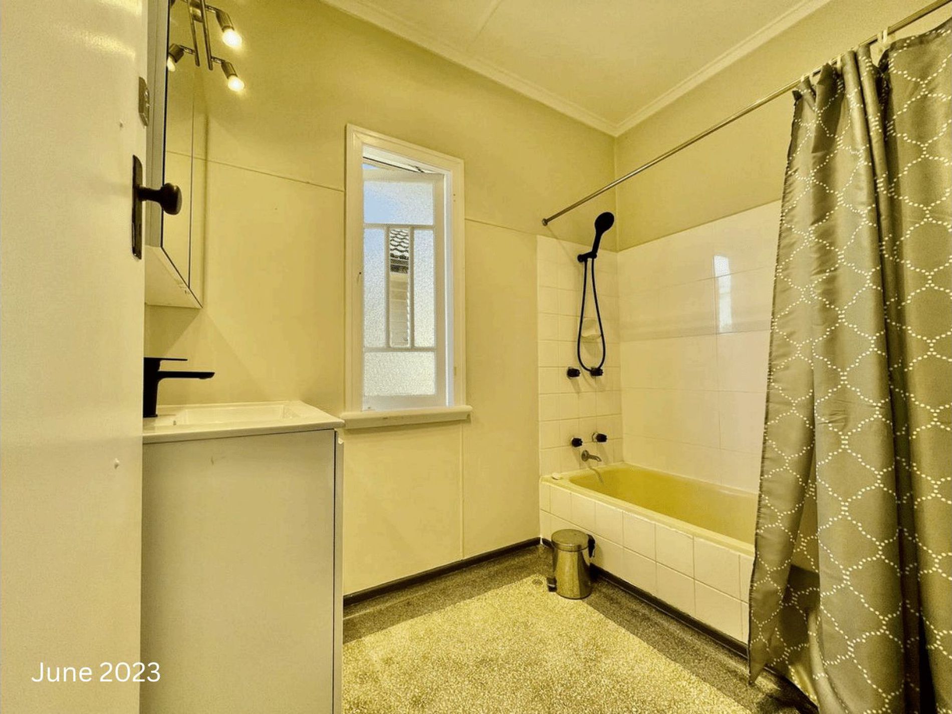 30 Latham Street, Chermside