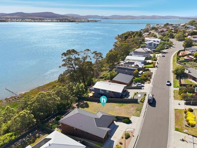 67 Midway Point Esplanade, Midway Point