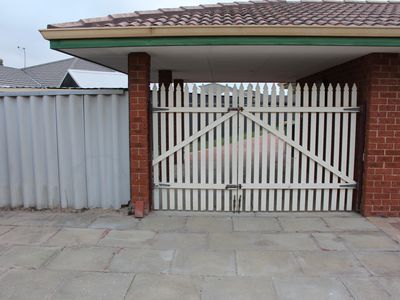 4B Batavia Court, Port Kennedy