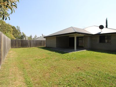 70 Mieka Crescent, Pimpama