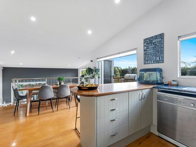 20 Admirals Court Drive, Greenhithe