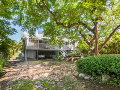 20 GLEBE ROAD, Newtown