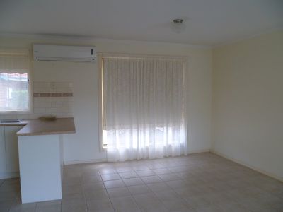 2 / 3 Pratt Court, Bell Post Hill