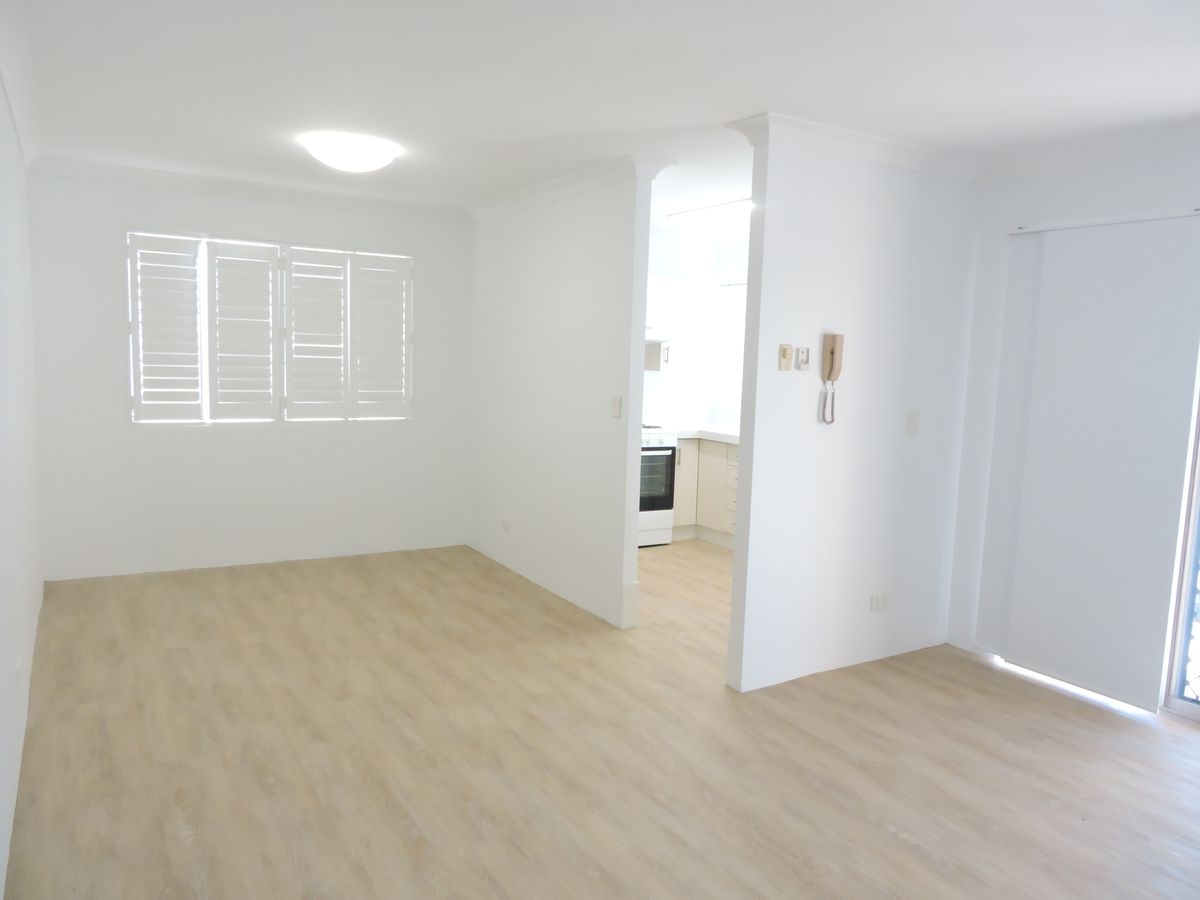 8 / 33 York Street, Indooroopilly