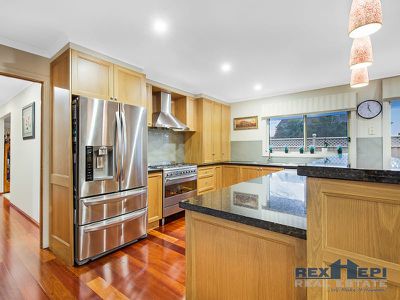 10 Hickory Drive, Narre Warren South