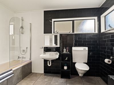 A / 18 Brighton Road, Green Island