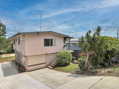 11 Nerang Broadbeach Road, Nerang