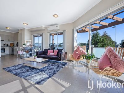 14 Rocket Lane, Cranbourne North