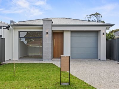 2C Auriel Way, Valley View