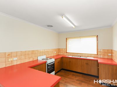 1 / 9 Young Street, Horsham
