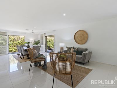 18 Clare Street, Southport