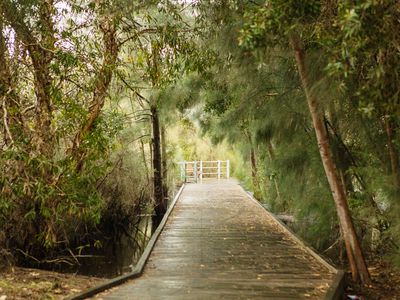 2 / 7 Barfield Road, Hammond Park