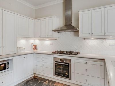 52 Kingsway, Nedlands