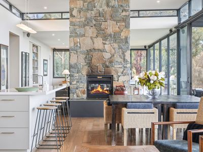 11903 Tasman Highway, Rocky Hills