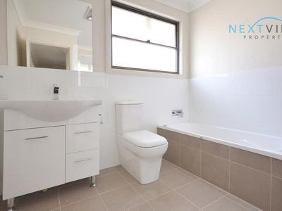 9 / 141 Lake Road, Elermore Vale