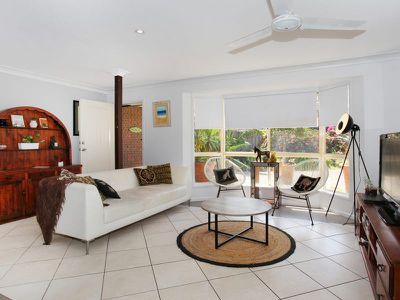 2 / 139 Amarina Avenue, Mooloolaba