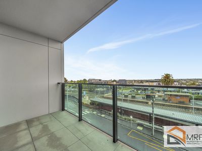 301 / 23 Russell St , Essendon