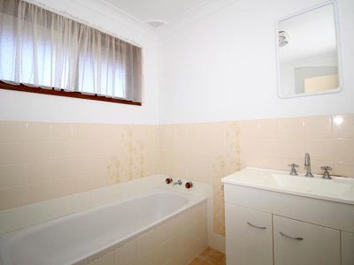 20 Suttor Street, West Bathurst