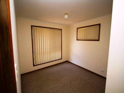 121 Ibis Boulevard, Eli Waters